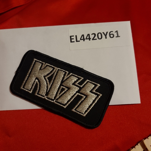 KISS Black and Silver Patch - Picture 3 of 7